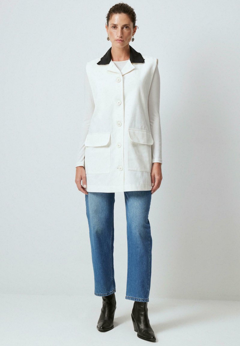 Touché Privé Bodywarmer wit