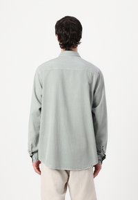 Thumbnail Image 4