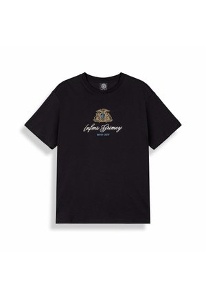 Schwarzes kurzärmeliges T-Shirt mit einem gold-blauen Wappen über weißem, geschwungenem Text "Infinms Grimey" und blauem Text "MVD CITY" auf der Brust.
