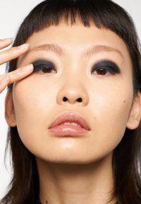 3ina THE 24H CREAM EYESHADOW 836 - Øyenskygge - 900 black