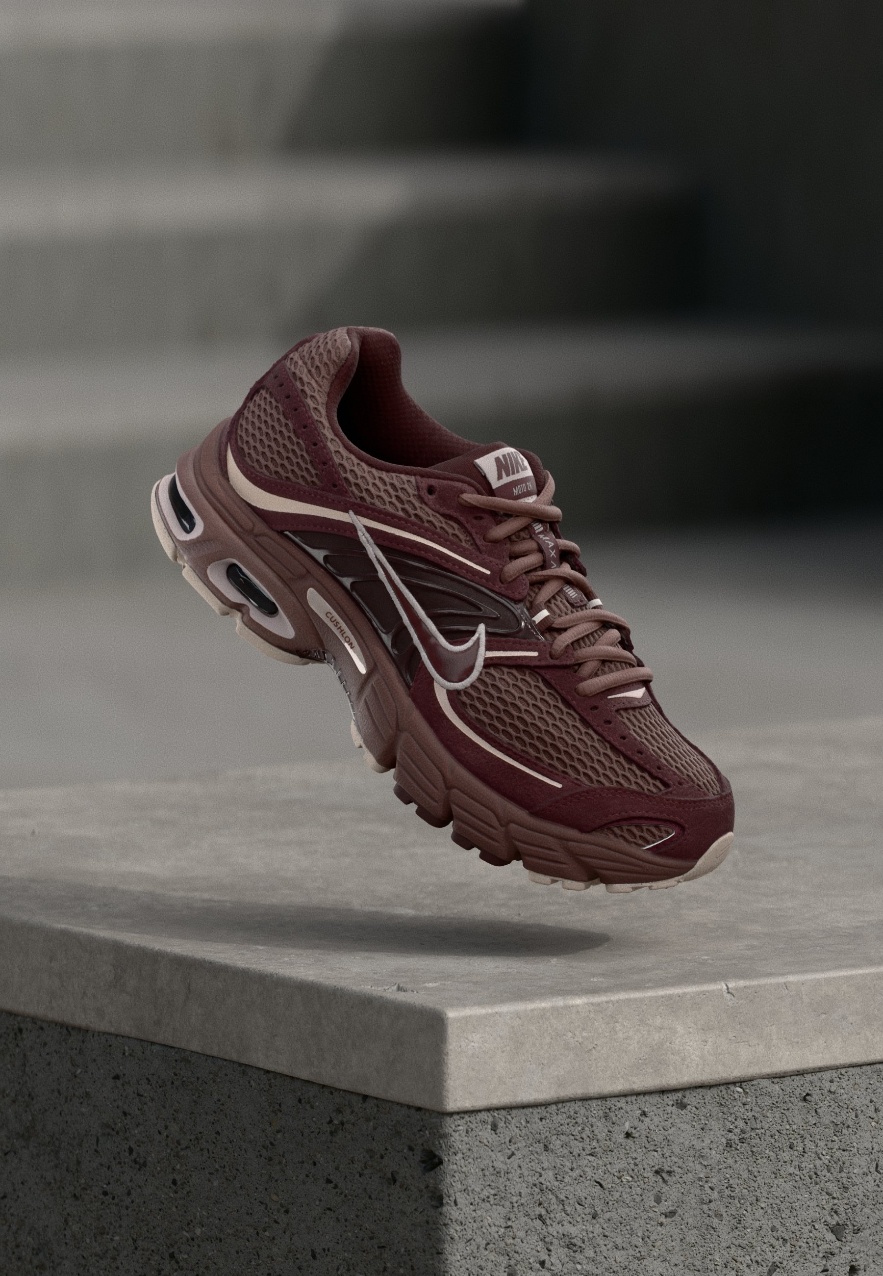 maroon nike trainers