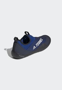 Alle Adidas jawpaw zusammengefasst