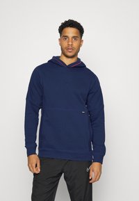 Nike Performance FC HOODIE - Felpa con cappuccio - midnight navy/habanero red/black
