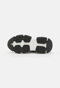 Steve Madden JPOSSESSION - Zapatillas - black/tan