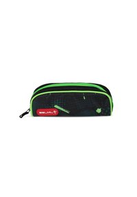 Federmäppchen mit einem schwarz-grünen Farbschema, ausgestattet mit einem strukturierten Stoff, Reißverschluss und einem roten Logo. Akzente bestehen aus Spritzmustern.