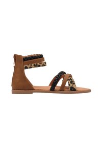Tan- und Leopardenprint-Sandalen mit geflochtenen schwarzen Riemen und einem seitlichen Reißverschluss. Hergestellt aus weichem Wildleder und synthetischen Materialien, mit einer flachen Sohle.