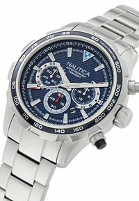 Orologio cronografo in acciaio inox lucido con quadrante blu testurizzato, tre sotto-quadranti, indicatori argentati e scala tachimetrica sulla lunetta.