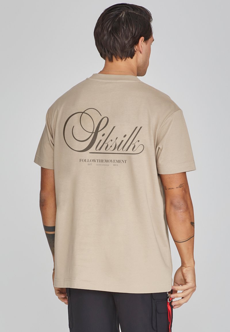 SIKSILK GRAPHIC - Camiseta estampada - beige