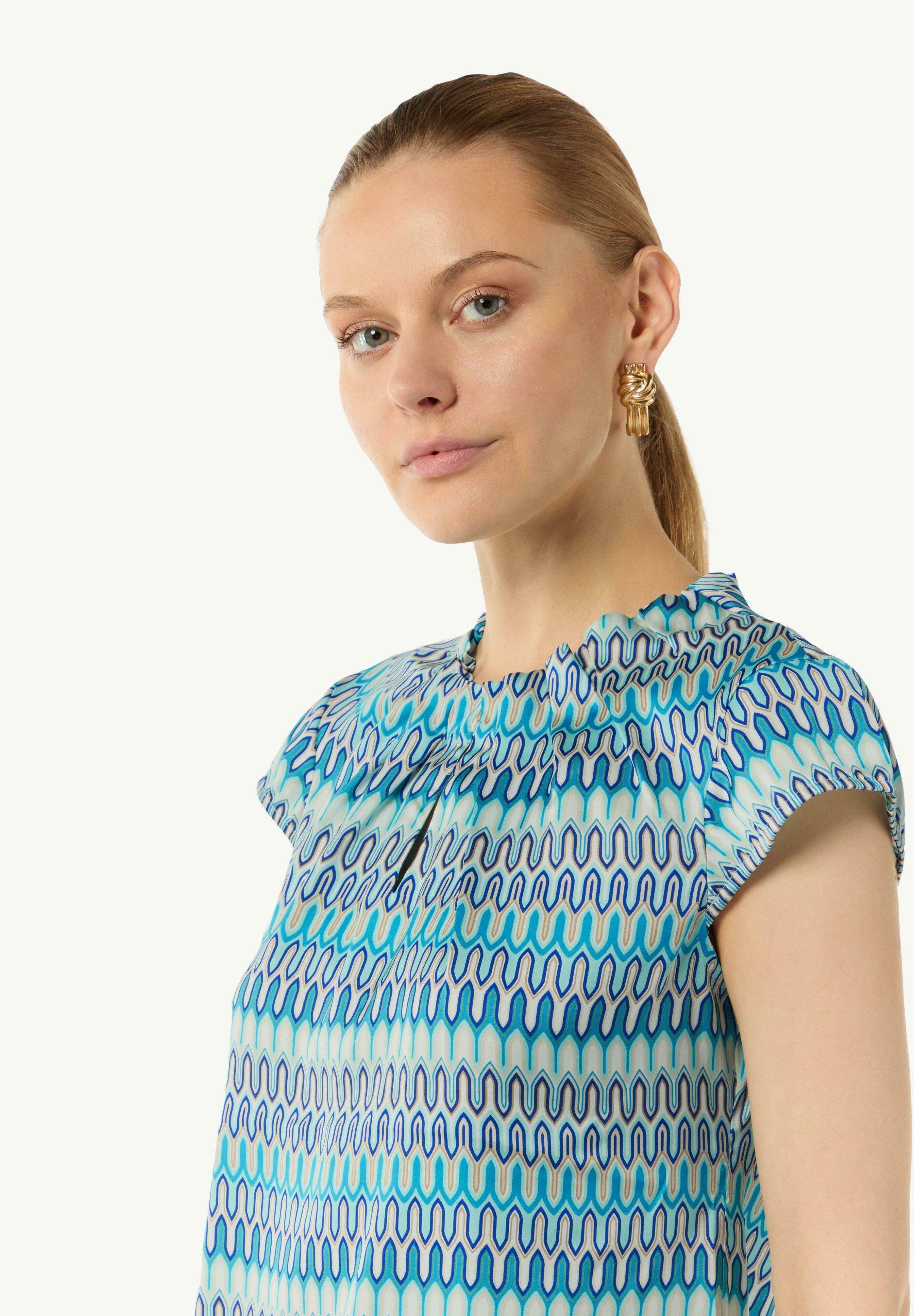 Comma Bluse Mit Allover-Print & Faltendetail | Satin, Hochgeschlossen, Kappärmel – Regular Fit
