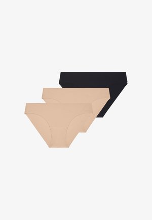 Drie naadloze damesbikinislips in zwart en beige, als waaier gerangschikt op een witte achtergrond.