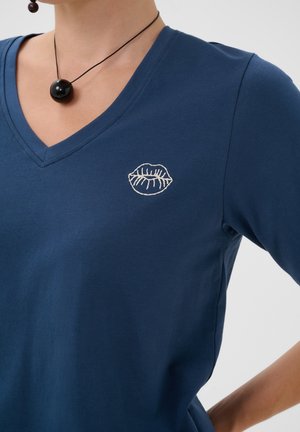 Culture, CULIBA GITH - T-shirts print - dress blues