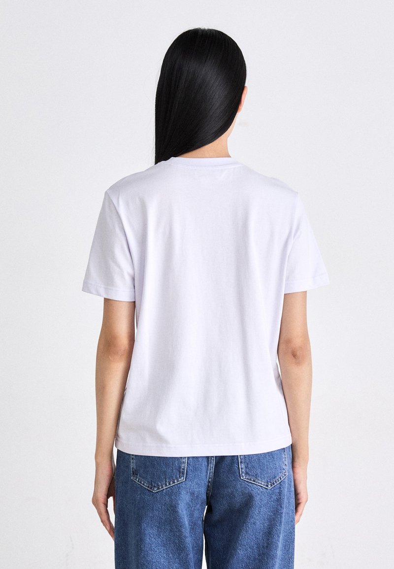 Calvin Klein Jeans LOGO CLASSIC TEE - Triko s potiskem - lacey lilac