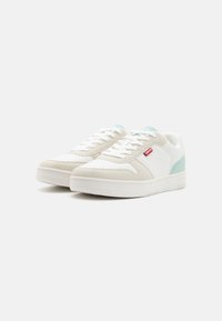 Levi's® DRIVE - Baskets basses - regular white