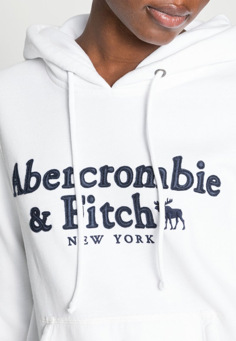 Damen Kleider | Abercrombie & Fitch HERITAGE LOGO POPOVER Sweatshirt white/weiß - VA96105 Damen Kleider | Abercrombie & Fitch HERITAGE LOGO POPOVER Sweatshirt white/weiß - VA96105