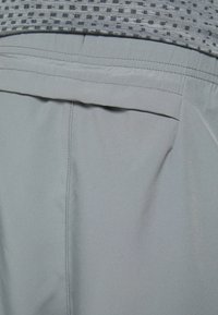 Thumbnail Image 8