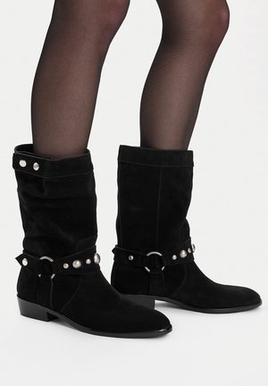 CAPRI - Botki kowbojki i motocyklowe