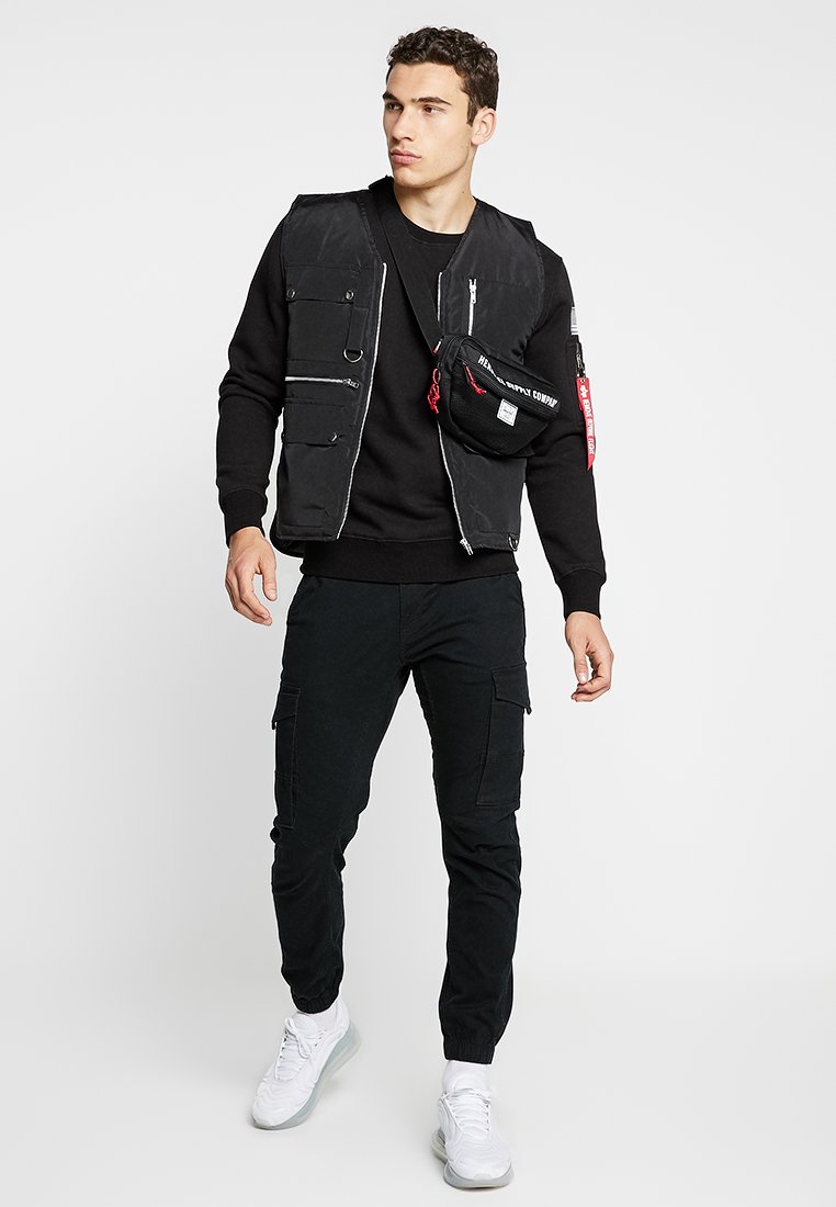 Alpha Industries NASA Sweater schwarzZwart Zalando.nl Alpha Industries NASA Sweater schwarzZwart Zalando.nl