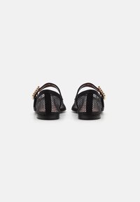 Pretty Ballerinas Ankle strap ballet pumps - blacks