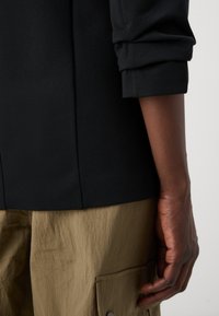 ONLY Tall ONLPOPTRASH czarny