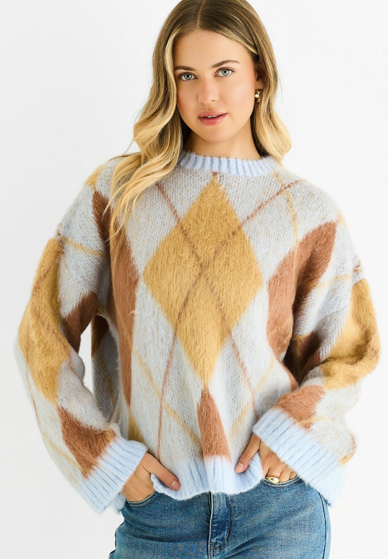 Knitted sweater in soft blue, featuring a diamond pattern in brown and ochre. Ribbed cuffs and hem with a round neck. Cozy texture.