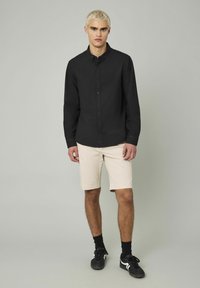 BZB OXFORD UNIE - Chemise - noir