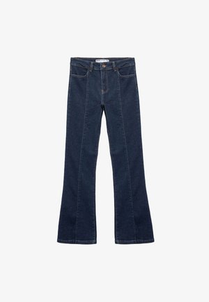 Dunkelblaue, ausgestellte Jeans aus Denim mit einem vorderen Knopfverschluss, fünf Taschen und kontrastierender Naht entlang der Nähte.