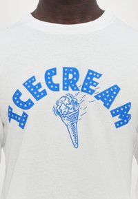 Icecream ICECREAM CONE - Top dugih rukava - white