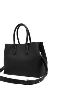 Borsa a tracolla in pelle nera con doppi manici superiori e una tracolla rimovibile. Forma strutturata con una texture liscia e design minimalista.