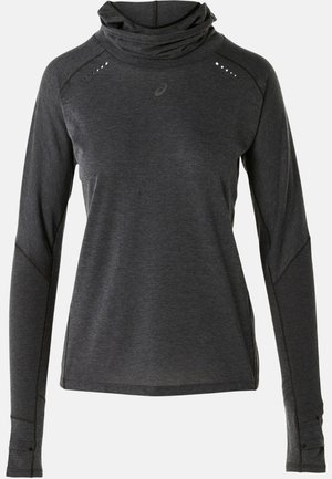 Haut de sport à manches longues gris foncé avec un col drapé, tissu texturé, logo discret sur la poitrine et détails de ventilation.