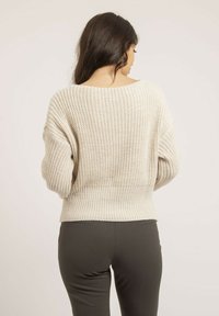 Dona x Lisa V AVEC NOEUD KIRVINA - Pullover - ecru