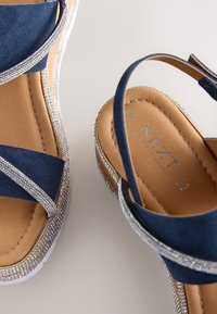 Next Sandalen met sleehak - navy blue