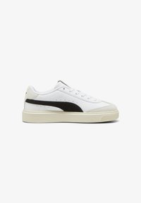 Selected, puma white puma black