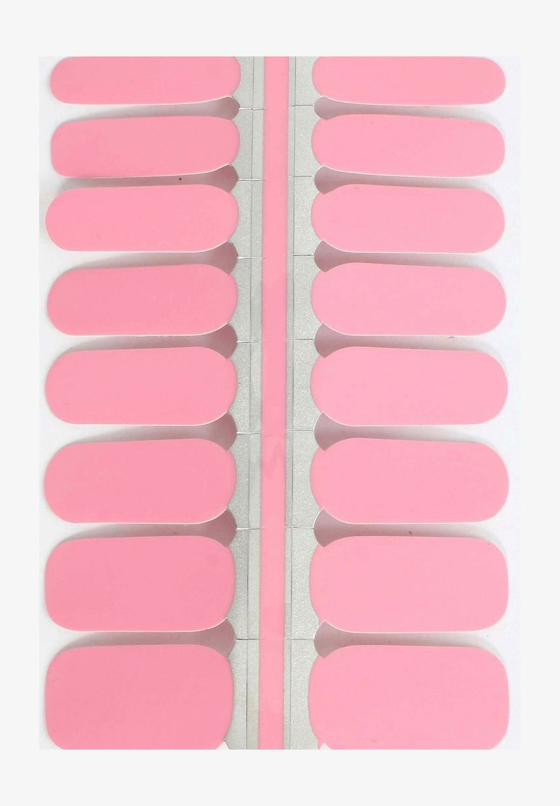 Autocollants pour ongles de couleur rose clair en forme ovale, disposés sur une feuille avec un support argenté. Chaque autocollant a une finition lisse et brillante.