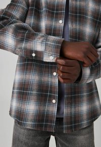 smALLSAINTS VALENS - Camicia - brown blue
