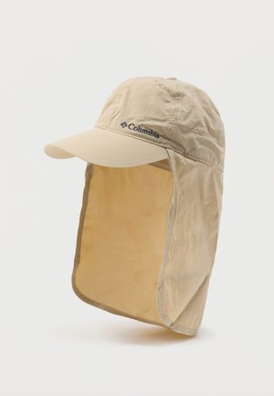 Beige solhatt med vid brem og nakkeflap. Laget av lett stoff, med ventilasjonspaneler og en sydd logo foran.