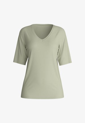 T-shirt vert clair à manches courtes avec col en V, fabriqué en matériau doux, présentant une coupe décontractée et une texture lisse sans motifs ni ornements.