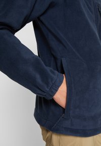 Thumbnail Image 7