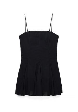 Must kleit, millel on õhukesed spagettrihmad, istuv korsett ja voltidega seelik. Valmistatud kergest kangast, millel on puhas disain ilma kaunistusteta.