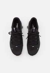 Nike Performance Treenikenkä - black/white/anthracite