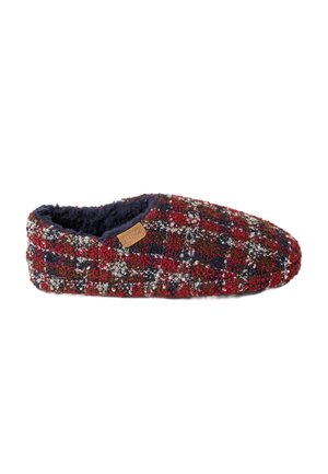 Zapatilla de un solo paso con exterior de punto a cuadros en rojo, azul marino, marrón y blanco, y forro interior suave de forro polar azul marino oscuro.