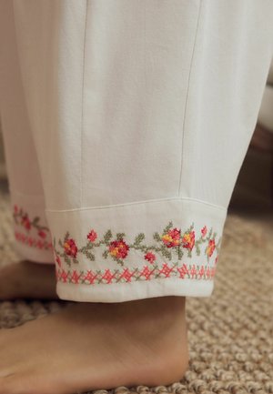 Laura Ashley, SET - Pyjama set - ecru pink