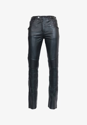 Zwarte leren broek met een strakke pasvorm, voorzien van ribbelaccenten op de dijen, ritszakken en een knoopsluiting in de taille.