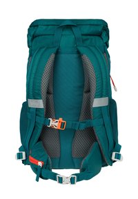 tyrkysový batoh s polstrovanými šedými síťovými popruhy a zádovou částí. Obsahuje nastavitelnou oranžovou hrudní sponu a boční kapsy se červenými zipy.