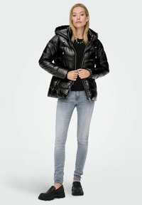 ONLY ONLSCARLETT QUILTED BELTED JACKET - Giacca invernale - black