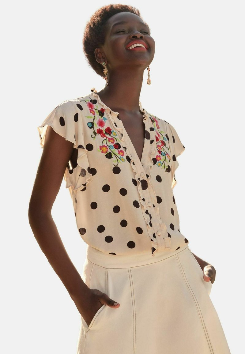 Love & Roses - REGULAR FIT - FLUTTER SLEEVE PRINTED V-NECK - Blúzka - monochrome spot, Zväčšiť