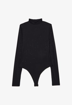 Body noir à manches longues avec un col montant, présentant un motif texturé de petites découpes et une fermeture à pression au bas.