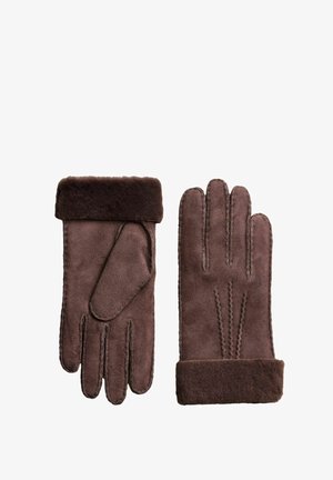 Brune ruskinds handsker med en foldet manchet, der har syningsdetaljer og et sidepaneldesign for ergonomisk pasform. Blød tekstur.