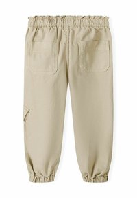 Beige katoenen broek met elastische tailleband, gathered boorden en patchzakken. Textuurstof en een relaxte pasvorm ontworpen voor comfort.