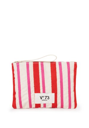 Clutch rettangolare in tessuto con righe verticali rosse e rosa, cerniera bianca, cinturino da polso ed etichetta "V°73 VENEZIA" al centro davanti.