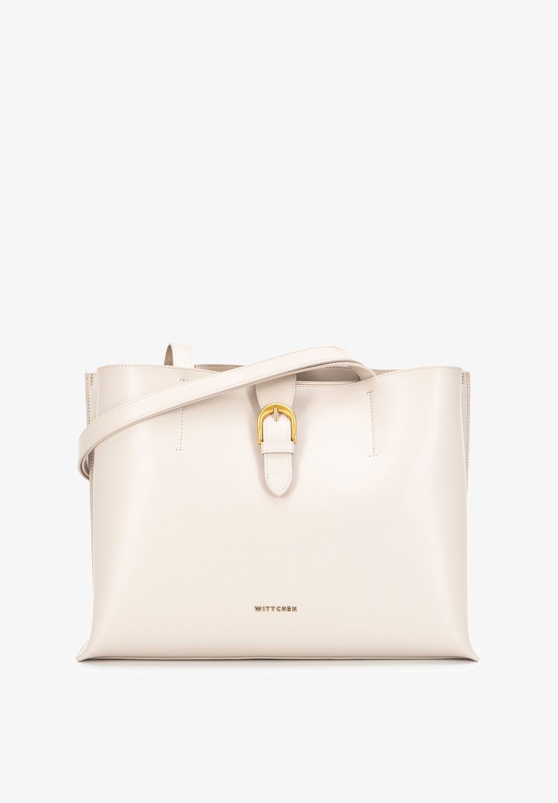 Borsa a tracolla in pelle beige con un design strutturato, dettaglio della fibbia dorata e tracolla staccabile. Include accenti cuciti.